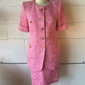 Escada pink textured skirt suit by Margaretha Ley